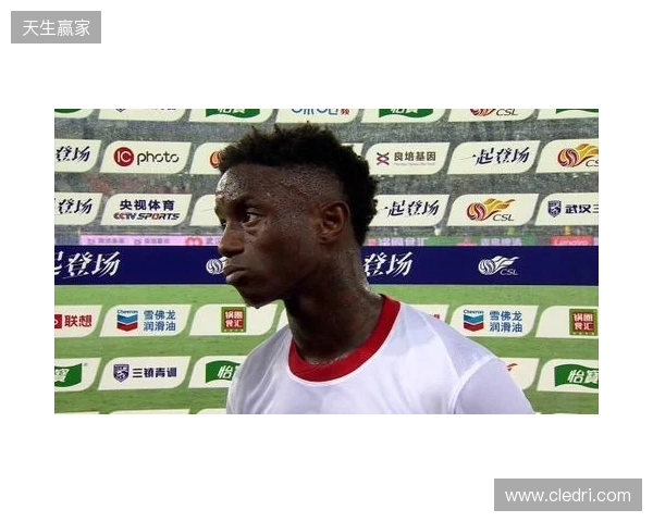 博主:蓉城外援卡隆目前仍处于留队状态,但已不可能随队踢中超