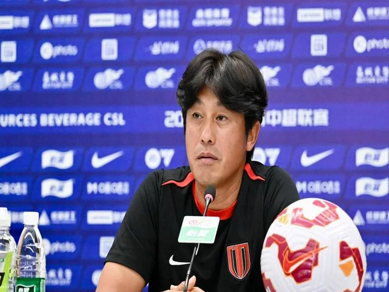 成都蓉城前主帅徐正源近况。和每年假期时一样，徐正...