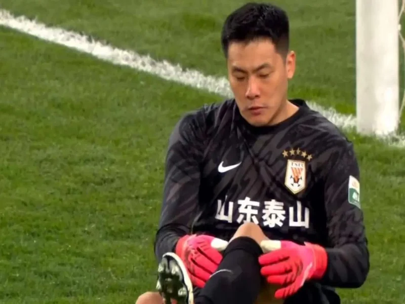 鲁媒：王大雷、高准翼未随泰山队出征青岛，五外援具备出场条件